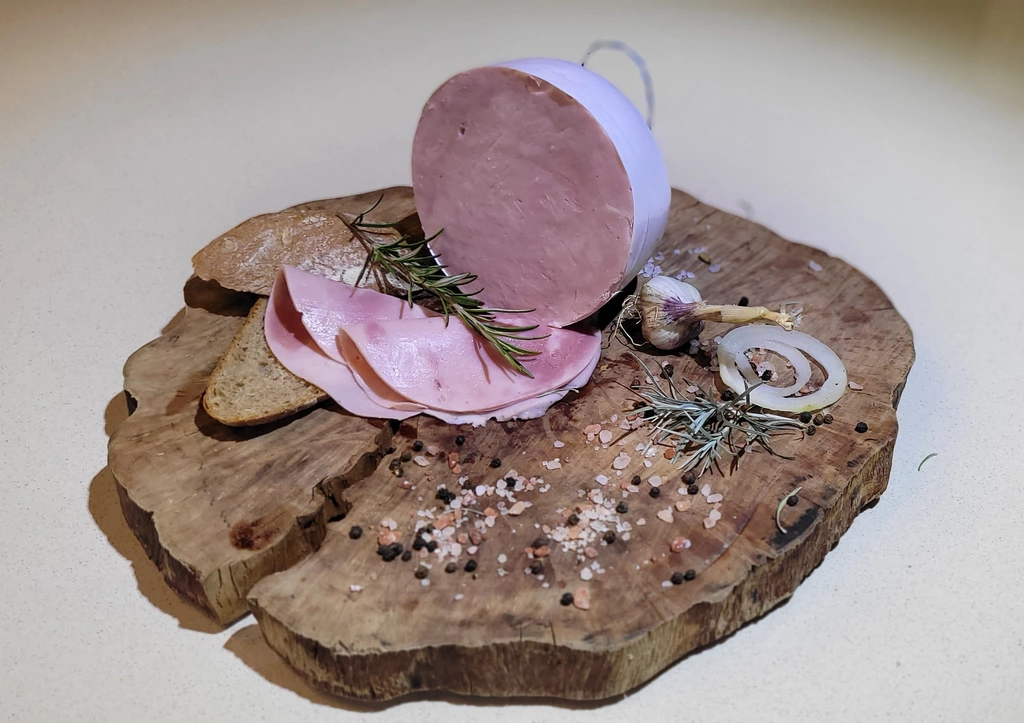 Lhotecká šunka krájená, min. 200 g