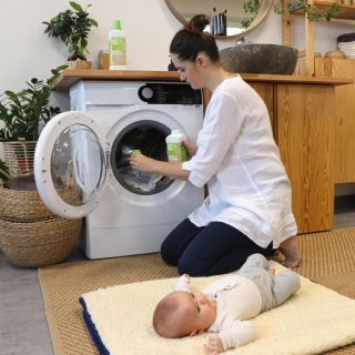 Prací gel z mýdlových ořechů na citlivou pokožku Ecogarantie