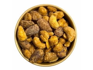 Mix ořechů v medu a soli 