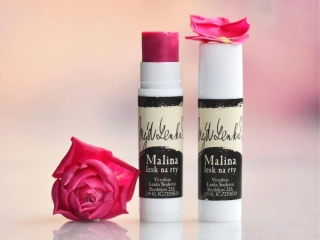 Lesk na rty Malina