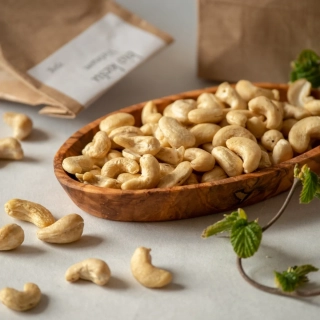 Kešu jádra natural ww320